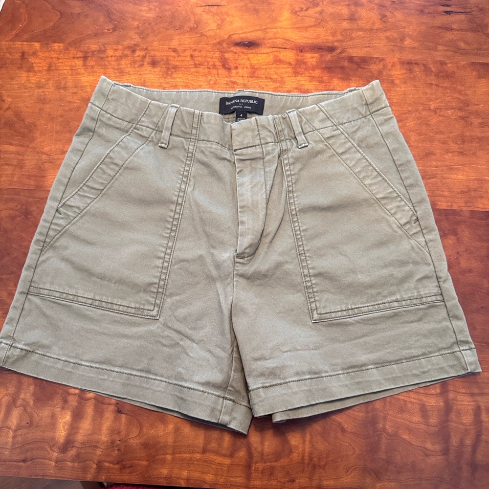 Banana Republic Olive Green  Women's Chino Shorts